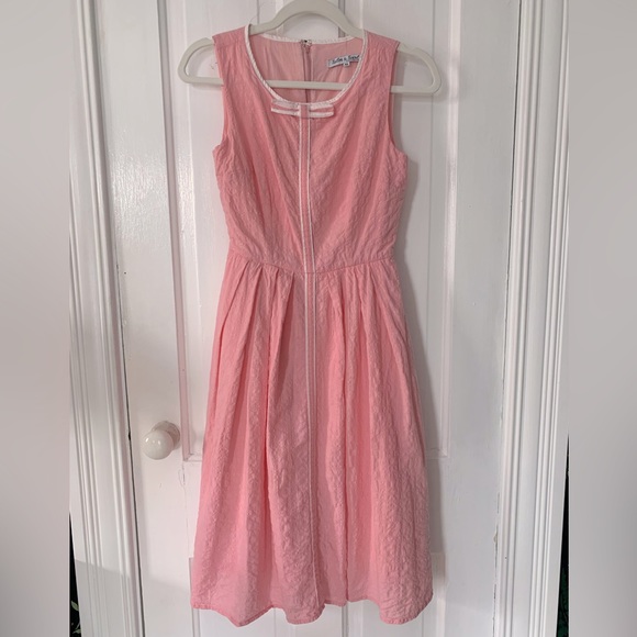 Pink Retro Style Dress - Picture 1 of 10